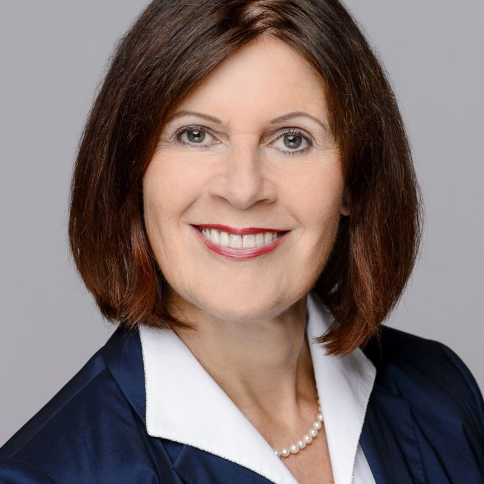 Dr. Monika von Berg